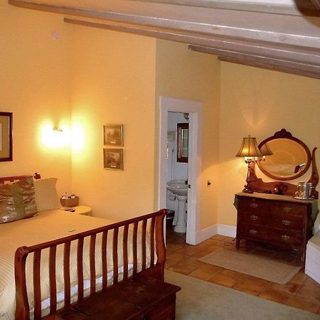 The Orchid Inn At Santa Bárbara Habitación foto